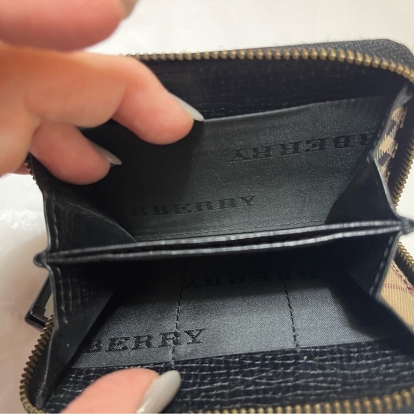Burberry Wallet - Picture 3 of 9